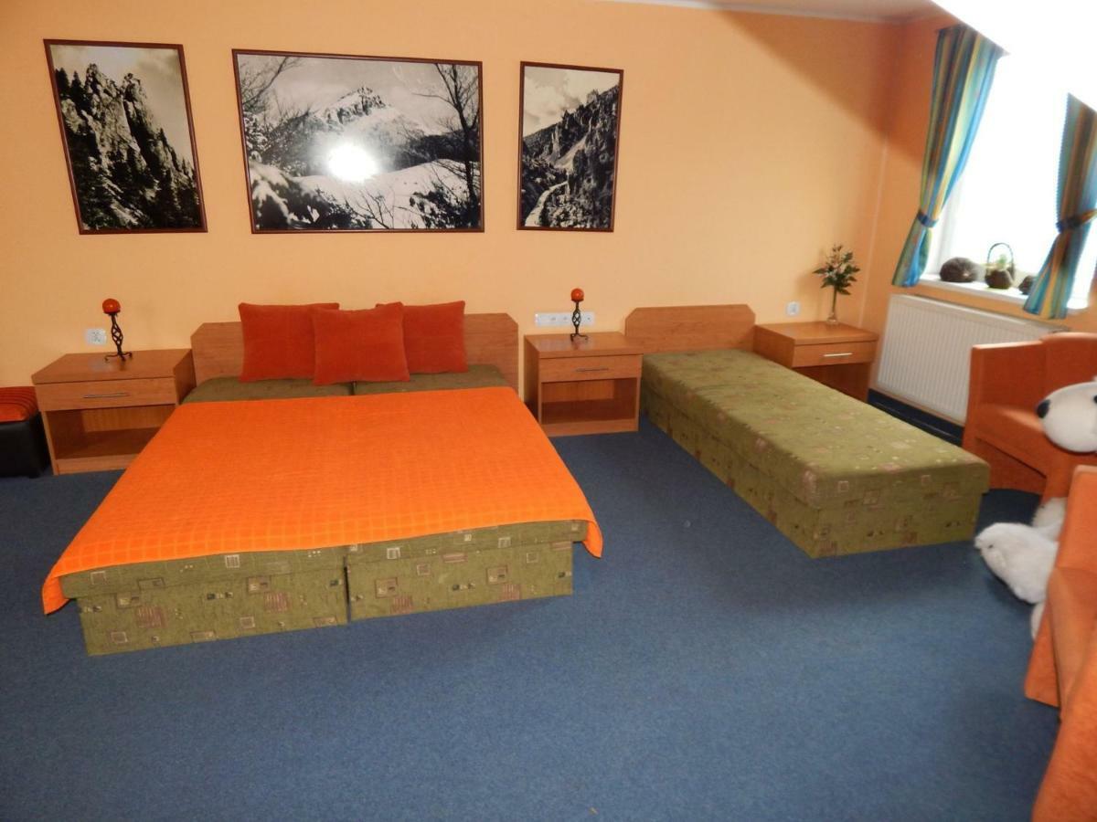 Apartmany V Terchovej เทรโควา ภายนอก รูปภาพ